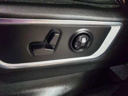 Used 2019 RAM 1500 Laramie image 15