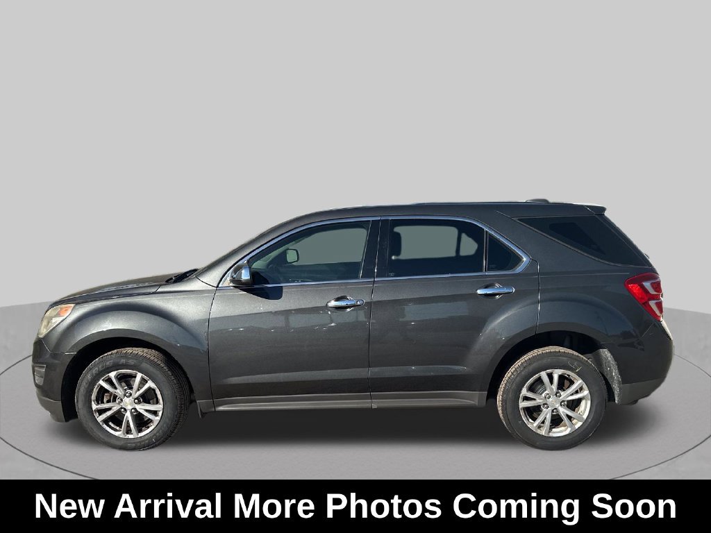 Used 2017 Chevrolet Equinox LS AWD/4WD image 2