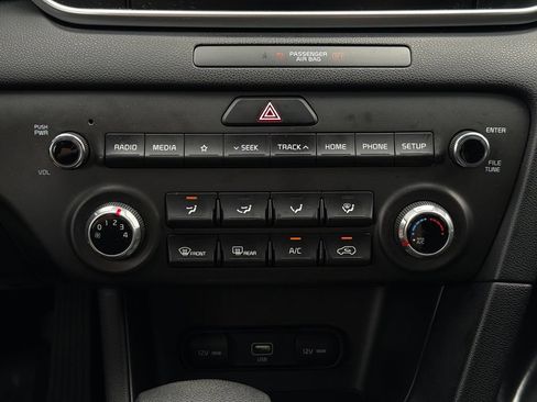 Certified 2022 Kia Sportage LX AWD/4WD image 40