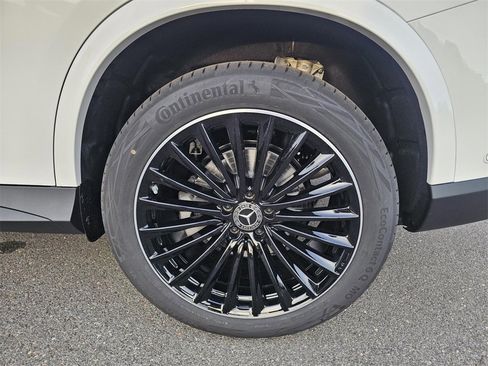 New 2026 Mercedes-Benz GLC 300 image 10