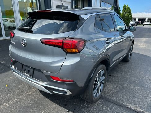 Used 2021 Buick Encore GX Essence w/ Advanced Technology Package AWD/4WD image 9