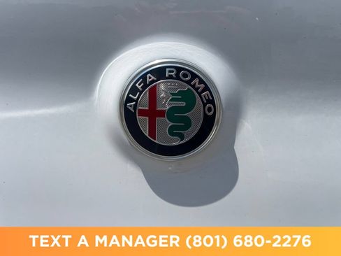 Used 2018 Alfa Romeo Stelvio AWD image 28