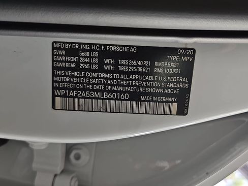 Used 2021 Porsche Macan Turbo AWD/4WD image 31