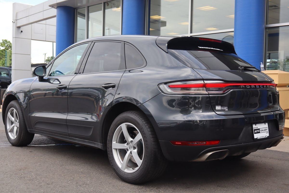 Used 2020 Porsche Macan AWD/4WD image 3
