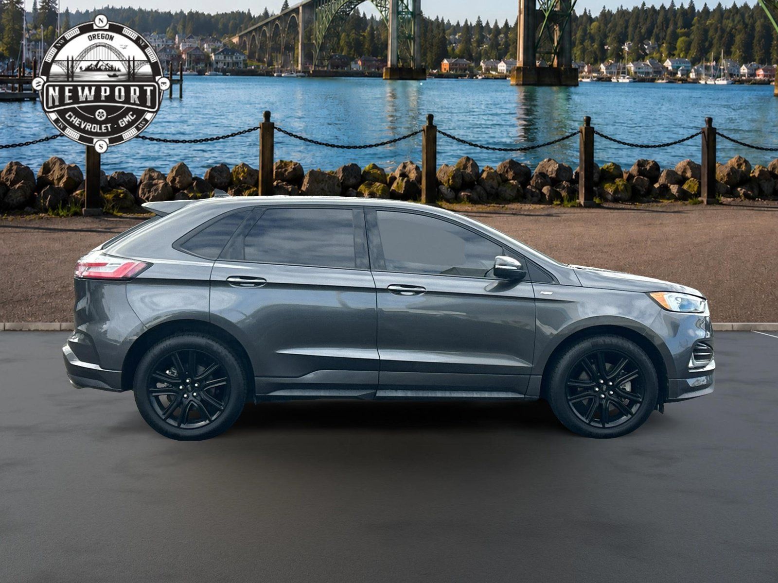 Used 2020 Ford Edge ST-Line w/ Cold Weather Package AWD/4WD image 4