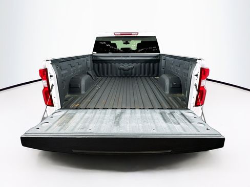 Used 2019 Chevrolet Silverado 1500 Custom w/ Custom Value Package AWD/4WD image 26