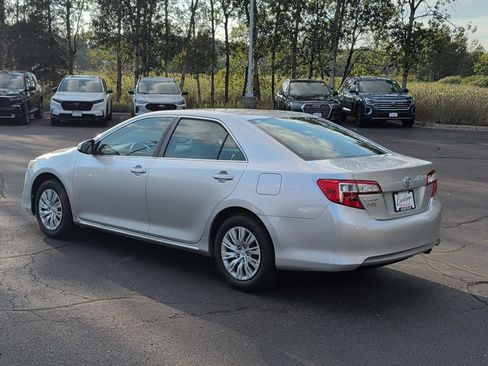 Used 2012 Toyota Camry LE FWD image 6