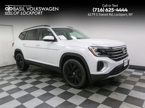 New 2026 Volkswagen Atlas SE image 1