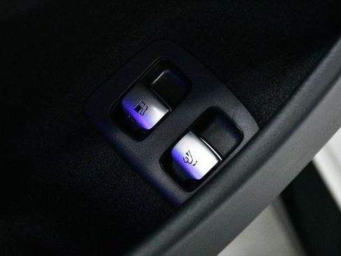Used 2026 Mercedes-Benz E 53 AMG e 4MATIC Sedan image 31