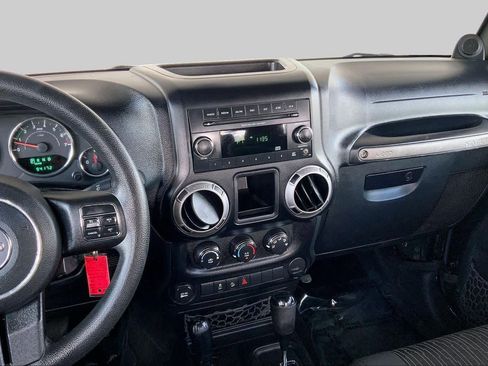 Used 2012 Jeep Wrangler Sport AWD/4WD image 6