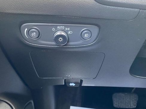 Used 2021 Buick Encore GX Preferred w/ Sport Touring Package AWD/4WD image 13
