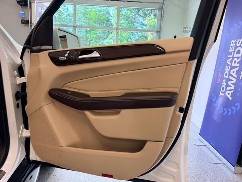 Used 2018 Mercedes-Benz GLE 350 image 25