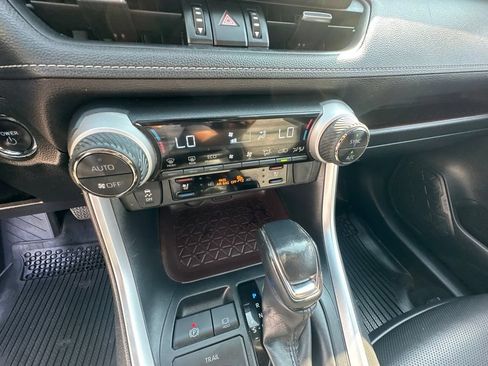 Used 2024 Toyota RAV4 Limited w/ Weather Package AWD/4WD image 17