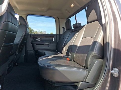 Used 2014 RAM 1500 Laramie image 10