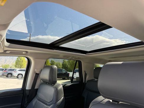 Used 2025 Ford Expedition Max Active image 10