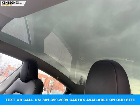 Used 2023 Tesla Model Y Long Range image 32