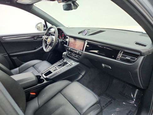 Used 2019 Porsche Macan AWD/4WD image 28