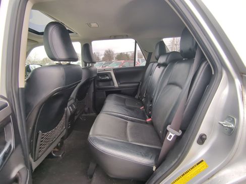 Used 2014 Toyota 4Runner Limited image 11