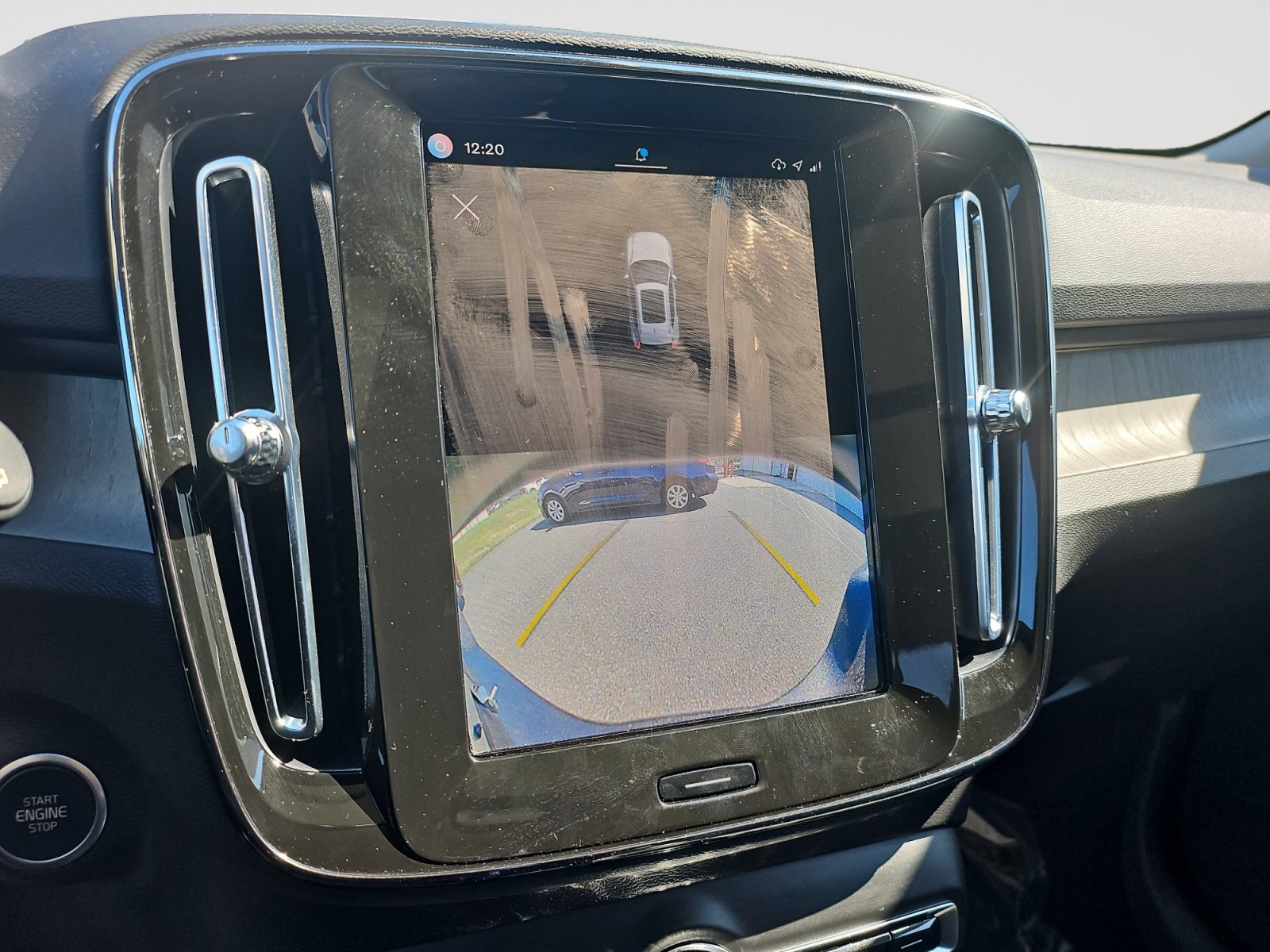 Used 2023 Volvo XC40 B5 Plus w/ Driver Assist Package AWD/4WD image 29