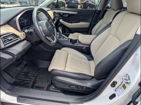 Used 2025 Subaru Outback Limited AWD/4WD image 15