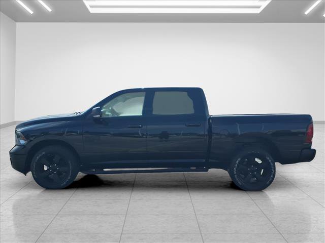 Used 2022 RAM 1500 Classic SLT w/ Electronics Convenience Group AWD/4WD image 6