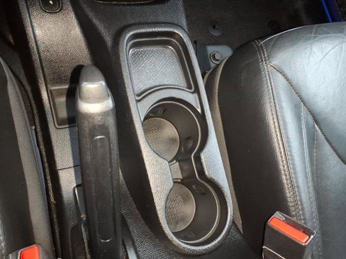 Used 2014 Jeep Wrangler Unlimited Sahara image 14