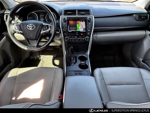 Used 2017 Toyota Camry XLE w/ Moonroof Package image 21