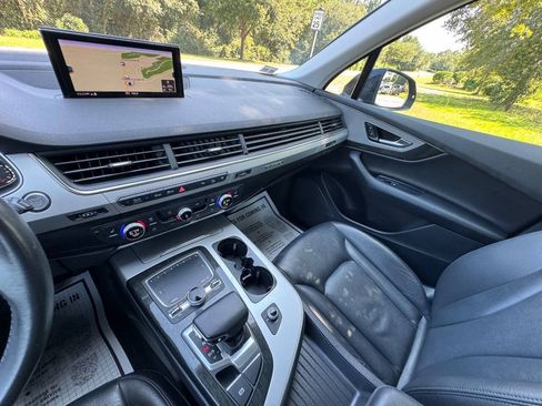 Used 2019 Audi Q7 2.0T Premium w/ Convenience Package AWD/4WD image 17