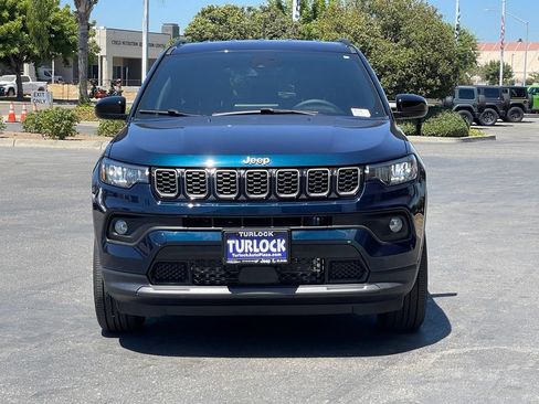 New 2026 Jeep Compass Latitude AWD/4WD image 4