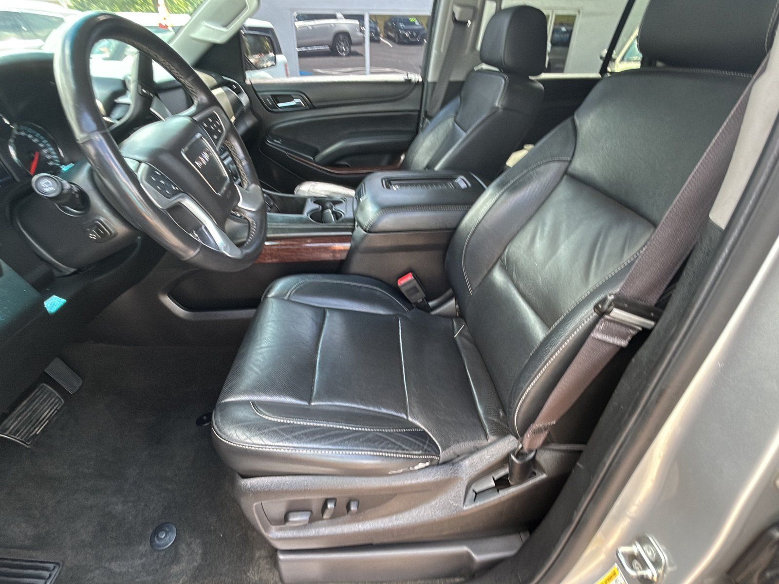 Used 2017 GMC Yukon SLT AWD/4WD image 20