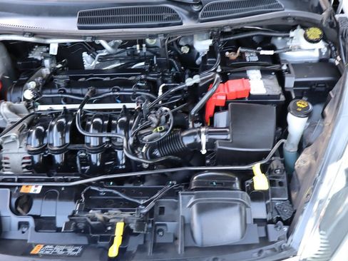 Used 2017 Ford Fiesta SE FWD image 39