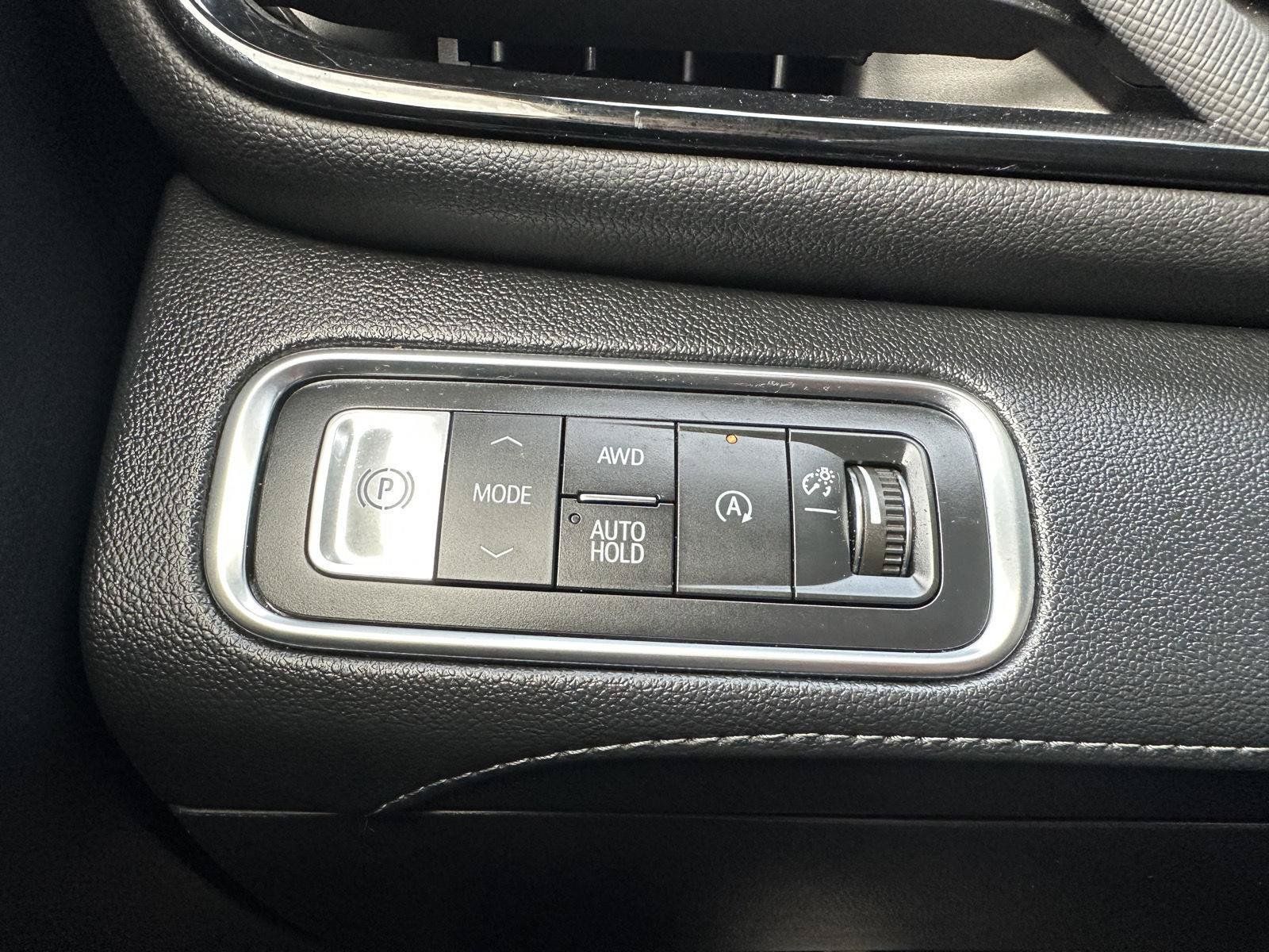 Used 2026 Buick Enclave Preferred AWD/4WD image 21