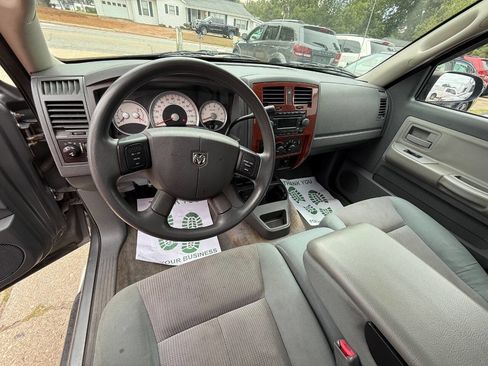 Used 2005 Dodge Dakota SLT image 10
