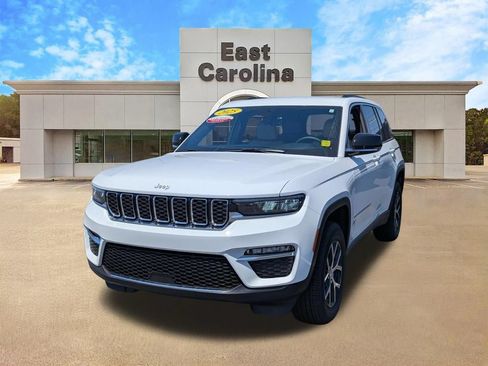 Used 2025 Jeep Grand Cherokee Limited w/ Trailer Tow Package RWD image 7