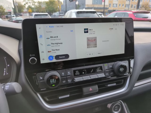 Used 2026 Toyota Grand Highlander XLE FWD image 19
