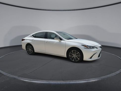 Used 2025 Lexus ES 350 w/ Premium Package image 2