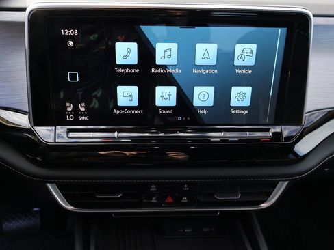 New 2026 Volkswagen Atlas Cross Sport SE AWD/4WD image 31