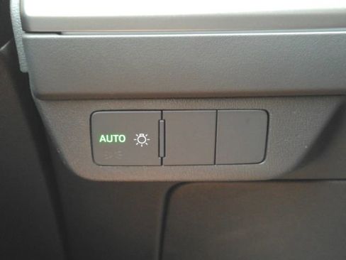 Used 2023 Audi Q4 e-tron Premium Plus w/ Premium Plus RWD image 39