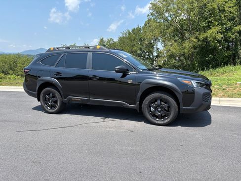Certified 2025 Subaru Outback Wilderness AWD/4WD image 7