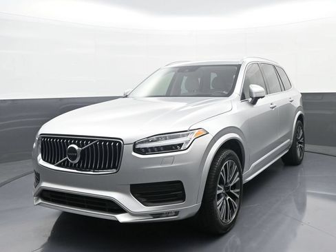 Used 2022 Volvo XC90 T6 Momentum w/ Advanced Package AWD/4WD image 1