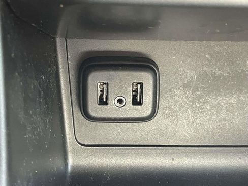 Used 2019 Chevrolet Colorado LT w/ LT Convenience Package RWD image 26