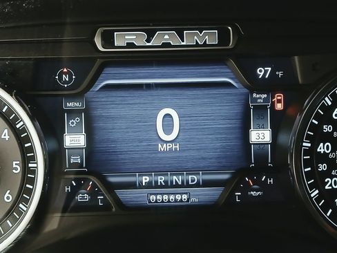 Used 2022 RAM 1500 Laramie AWD/4WD image 31