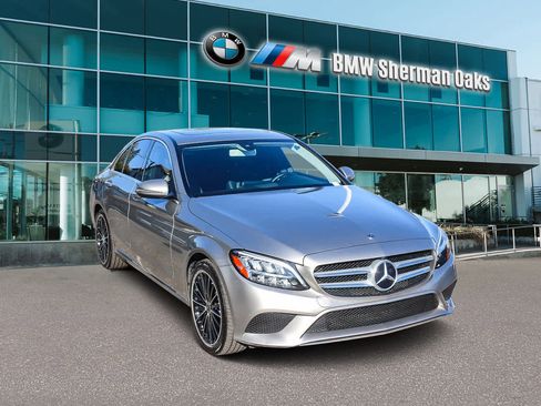 Used 2019 Mercedes-Benz C 300 Sedan image 3
