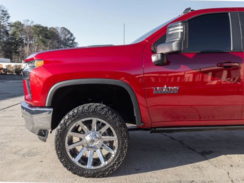 Used 2020 Chevrolet Silverado 2500 LT w/ Texas Edition image 4