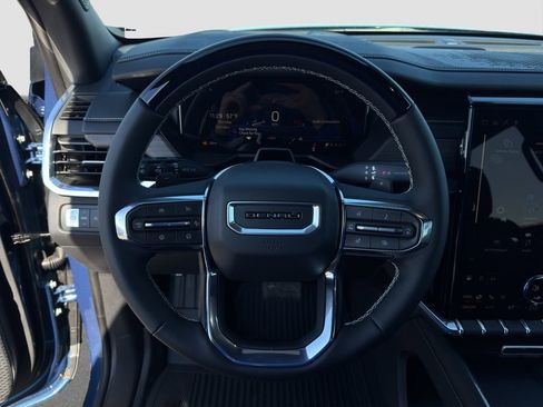 New 2026 GMC Acadia Denali w/ Super Cruise Package FWD image 10