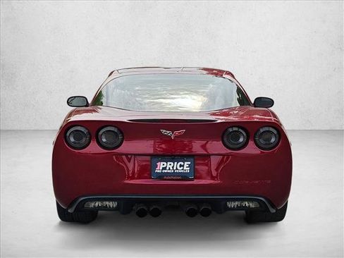 Used 2007 Chevrolet Corvette Coupe w/ Preferred Equipment Group RWD image 6