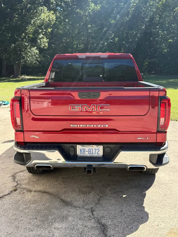 Used 2021 GMC Sierra 1500 SLT w/ SLT Premium Package AWD/4WD image 3