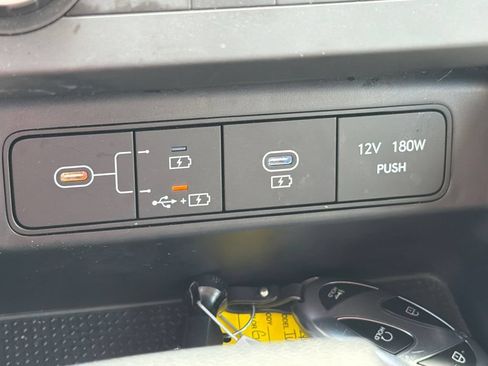 Used 2026 Hyundai Tucson SE FWD image 32