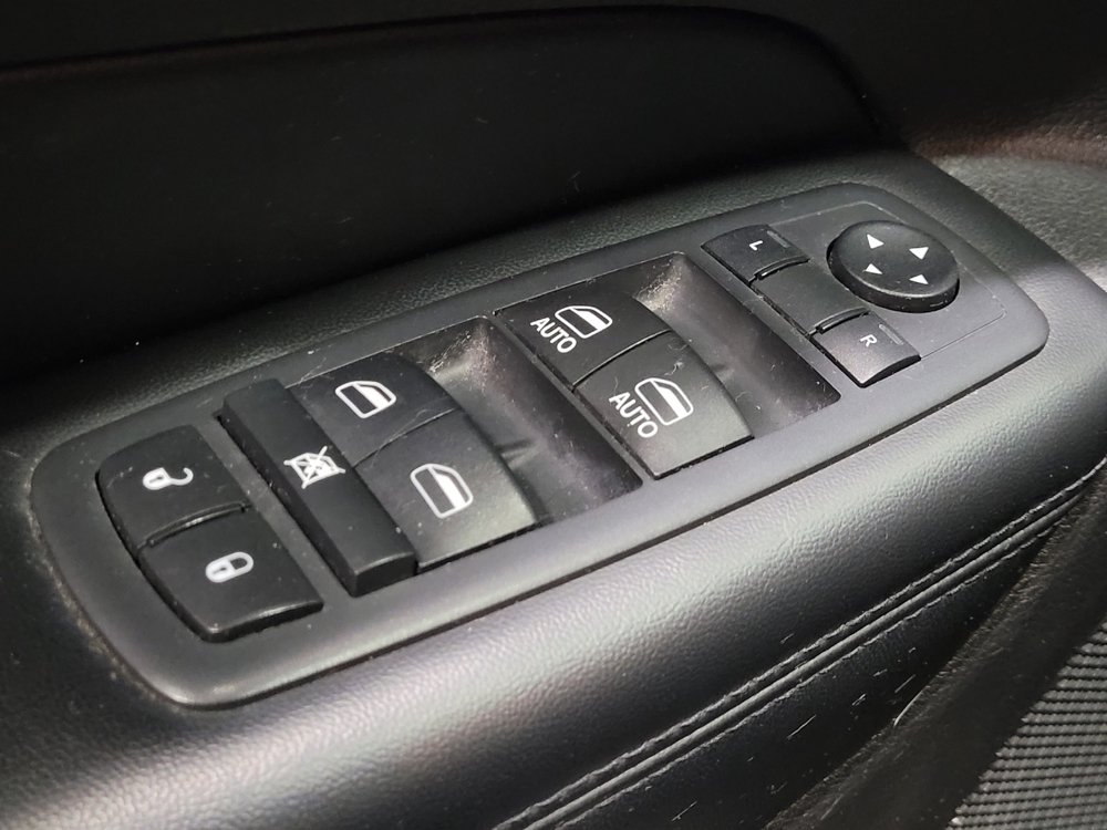 Used 2017 Jeep Grand Cherokee Altitude AWD/4WD image 27