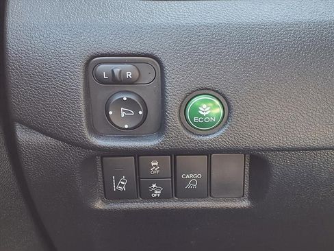 Used 2025 Honda Ridgeline RTL image 12